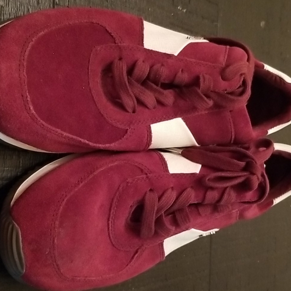 Michael Kors running shoes - Picture 2 of 8